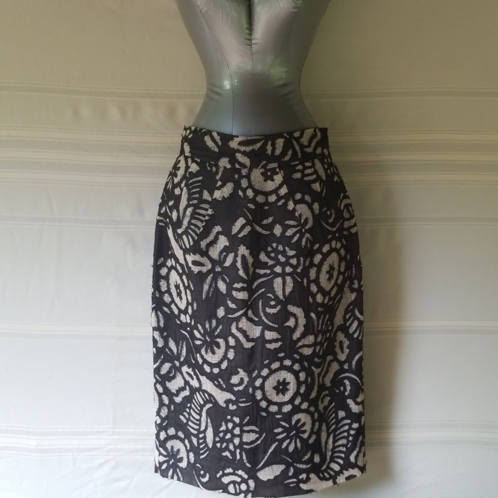 Diane Von Furstenberg linen pencil skirt